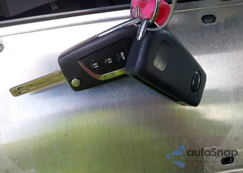 2020 Toyota Corolla Le z USA, uszkodzony, nr VIN JTDEPRAE6LJ095890